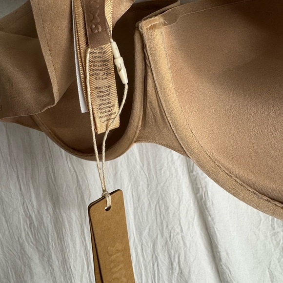 SKIMS Ultimate Push-Up Balconette Bra Nude 40C NWT - Picture 4 of 4
